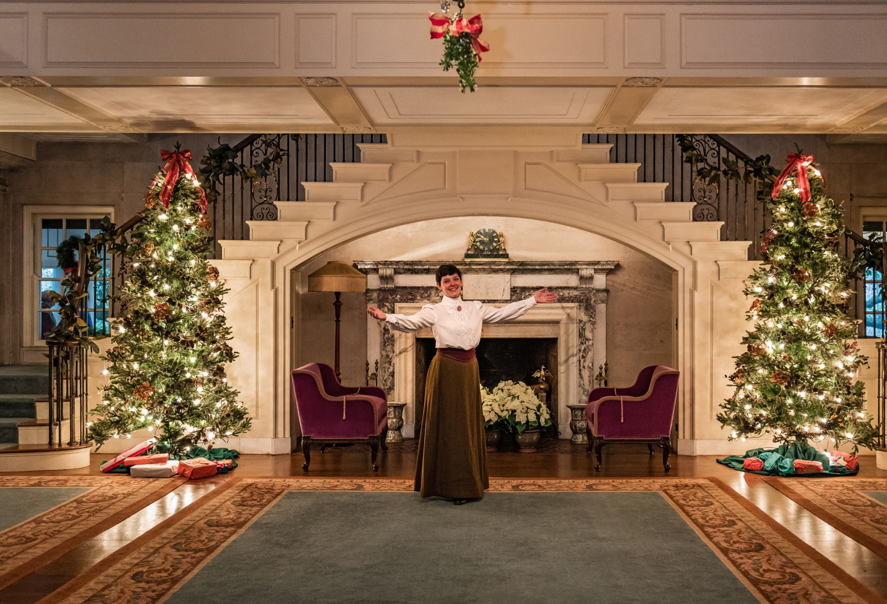 Reynolda House caroling